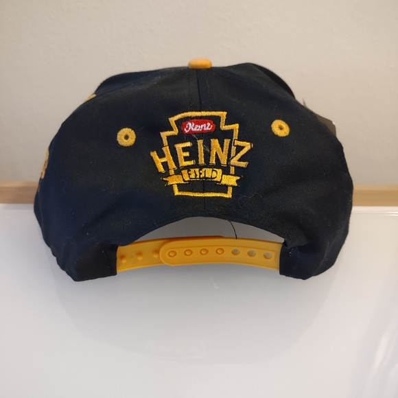 2001 Pittsburgh Steelers Inaugural Cap - Picture 5 of 13